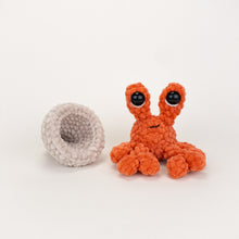 Load image into Gallery viewer, Plush Horatio the Hermit Crab
