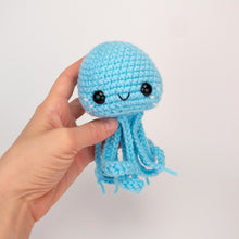 Load image into Gallery viewer, Juniper the Baby Jellyfish - Beginner Friendly!