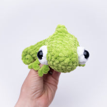 Load image into Gallery viewer, Cosmo the Chameleon - Low Sew