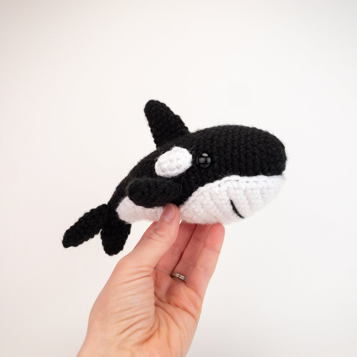 Oreo the Orca Whale – Theresas Crochet Shop