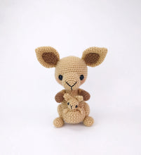 Load image into Gallery viewer, Kangaroo and Baby Crochet Pattern