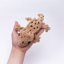 Load image into Gallery viewer, Gavin the Gecko - NO SEW
