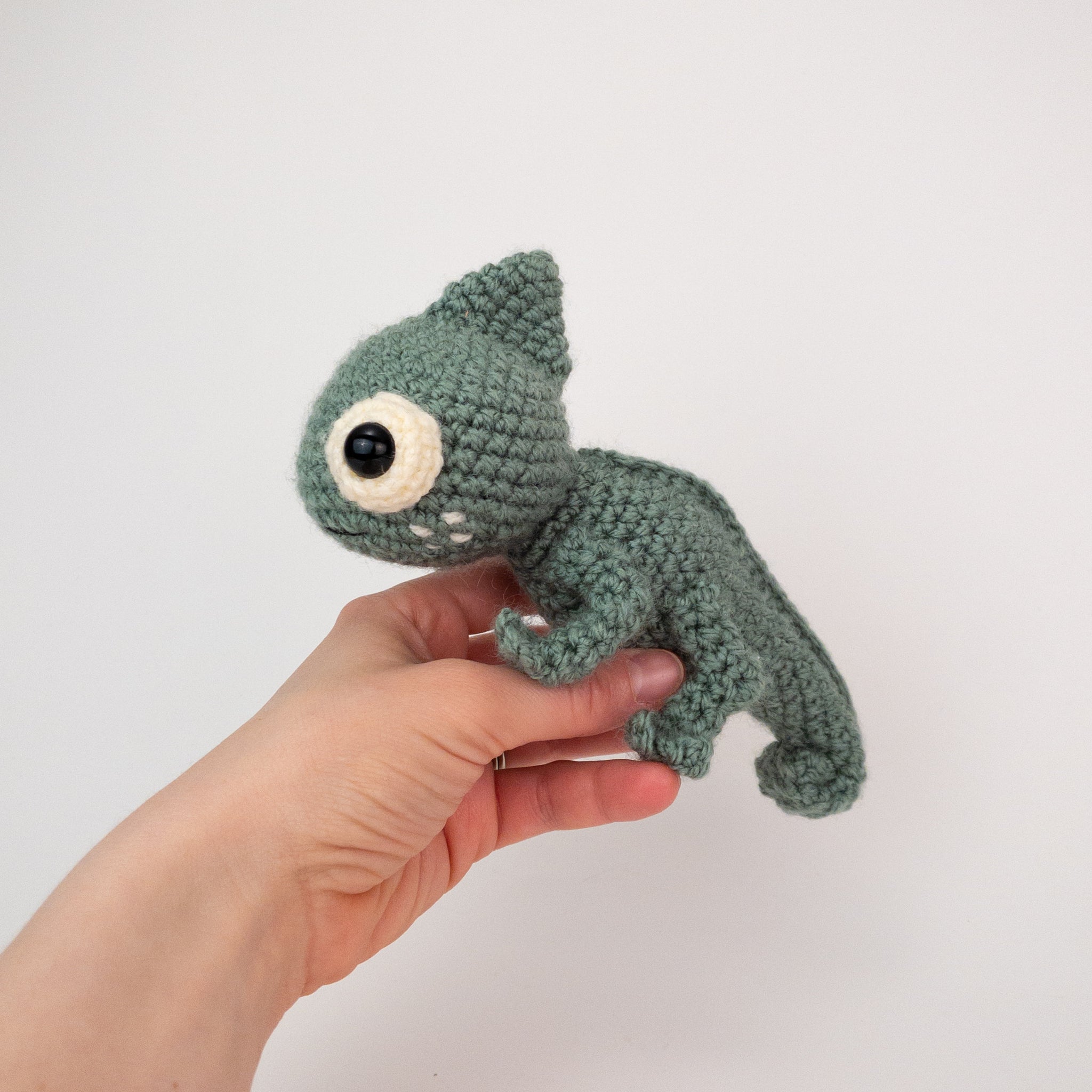 Clyde the Chameleon – Theresas Crochet Shop