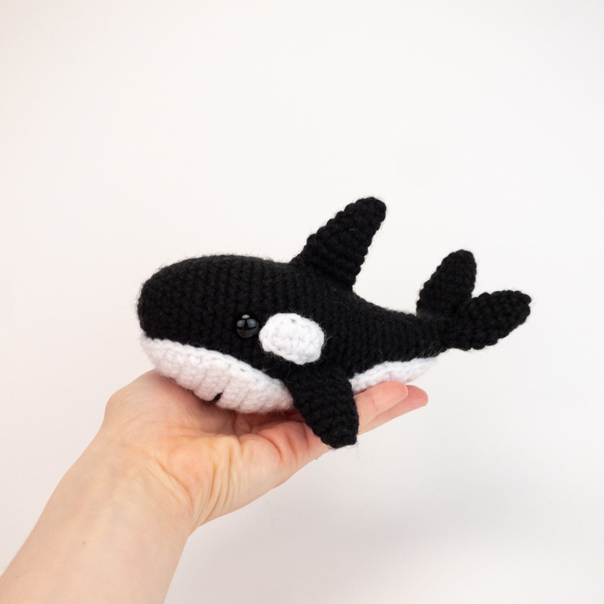 Oreo the Orca Whale – Theresas Crochet Shop