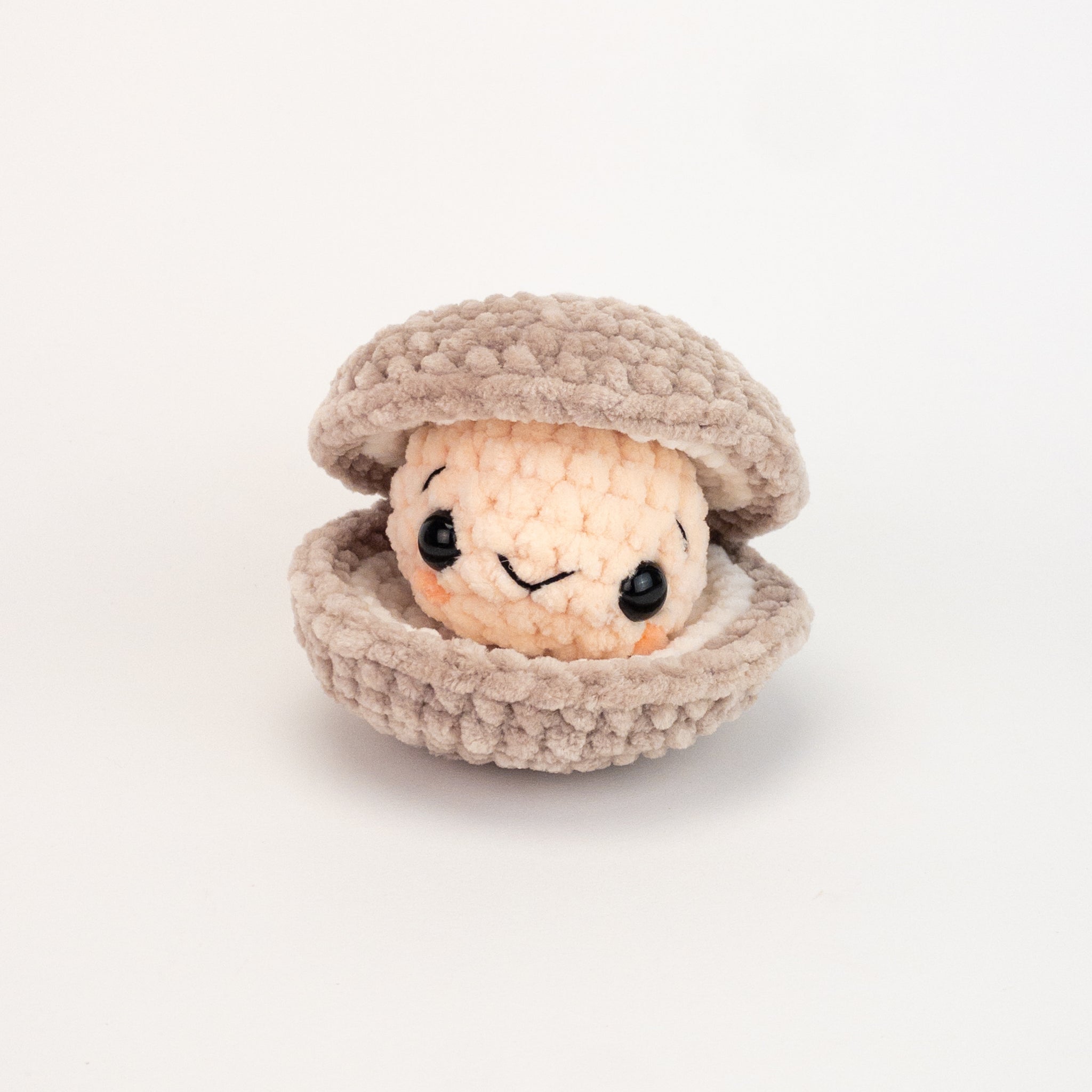 Plush Cecil the Clam – Theresas Crochet Shop