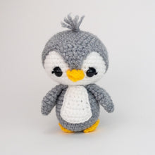 Load image into Gallery viewer, Mama Penguin and Baby Piper
